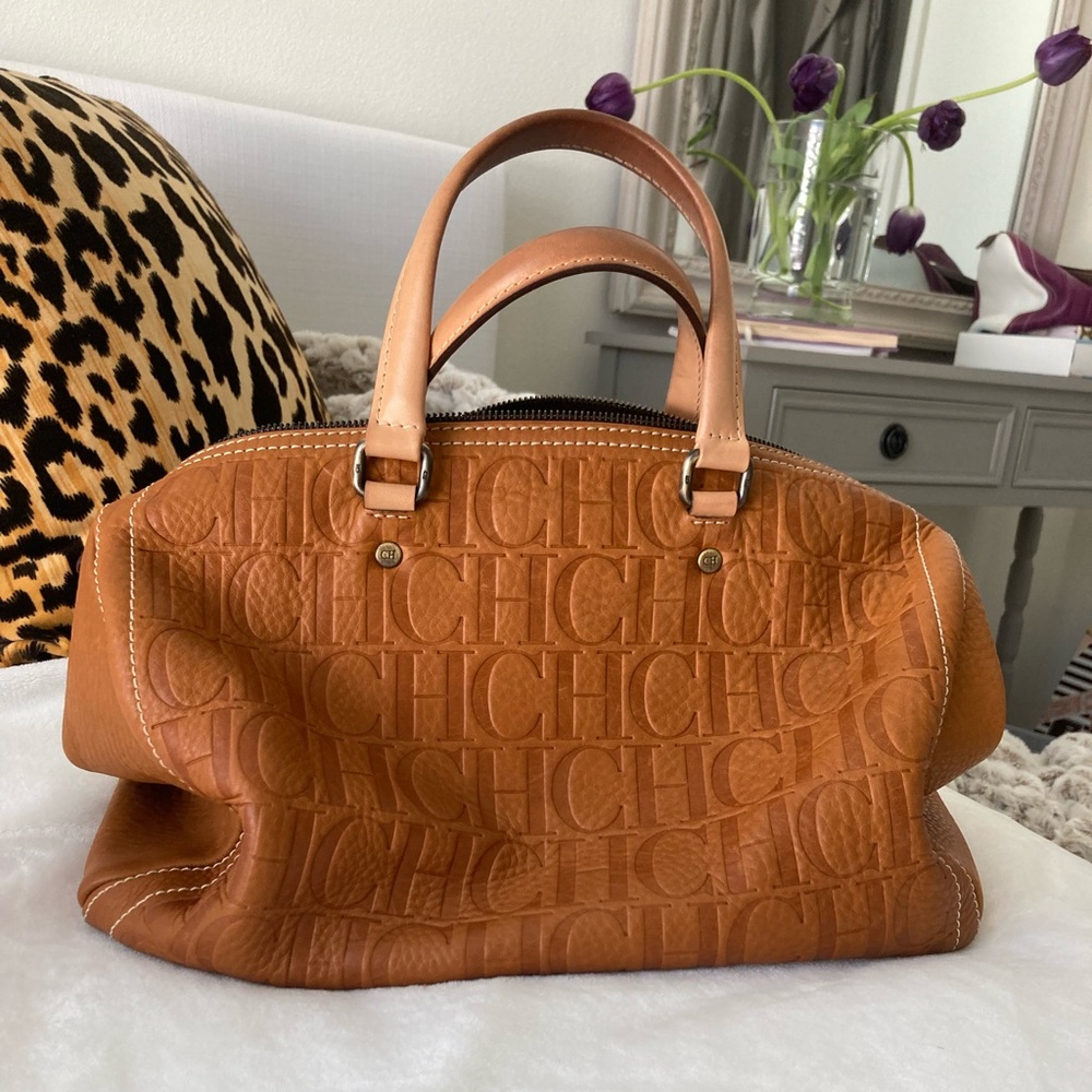 Gorgeous Carolina Herrera Andy 10 handbag
